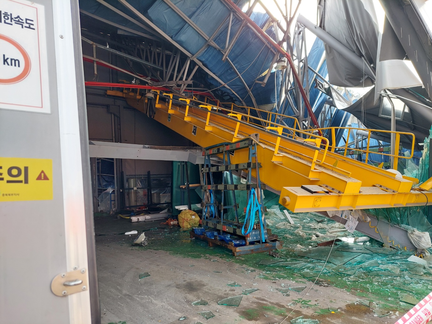 Golden King Dongyang Safety Glass Temporary Warehouse Demolition