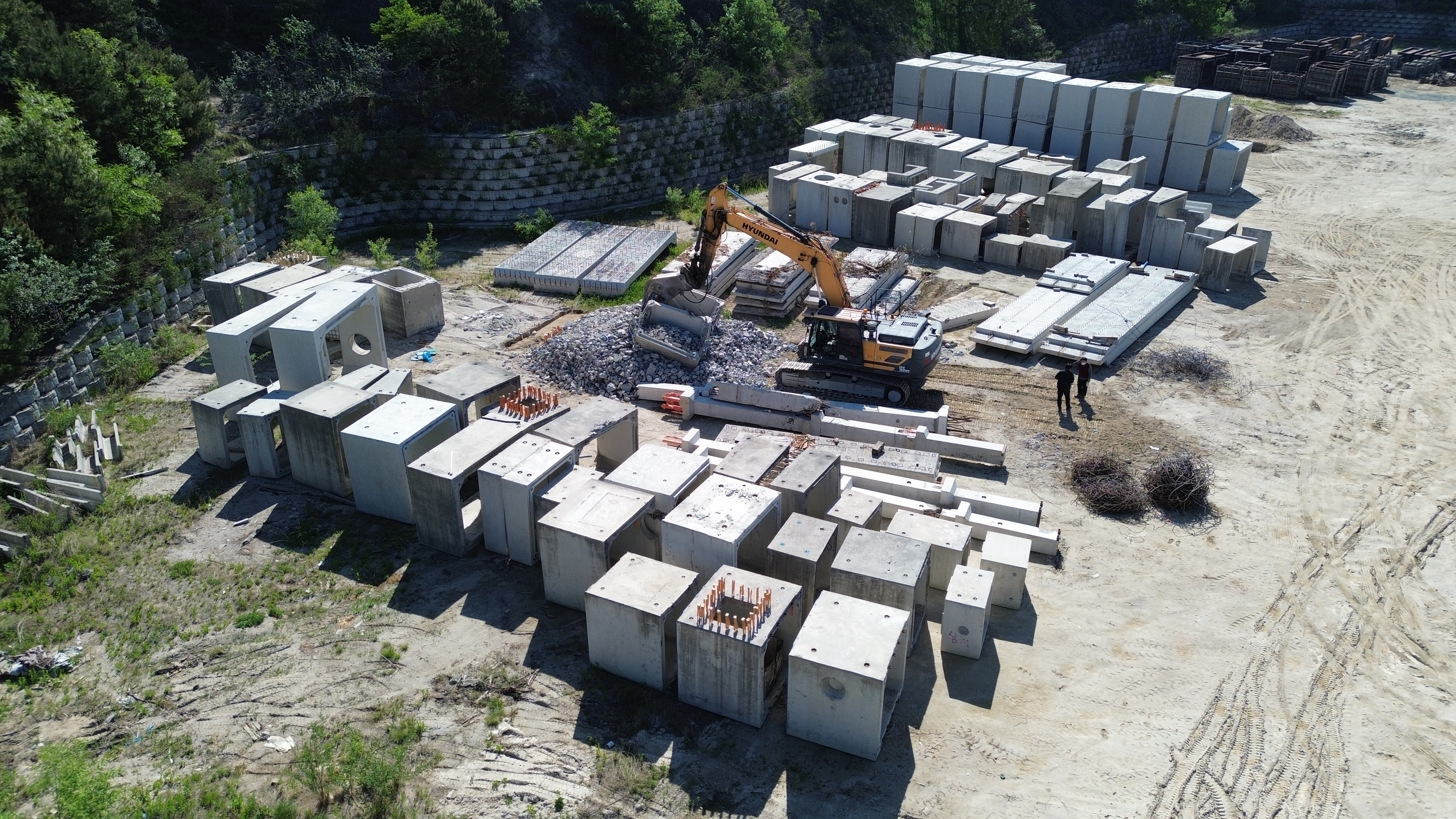 Treatment of healthy waste in Yeoju-si, Gyeonggi-do (**Industrial)